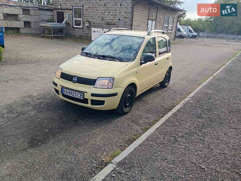 Хэтчбек Fiat Panda 2010 в 