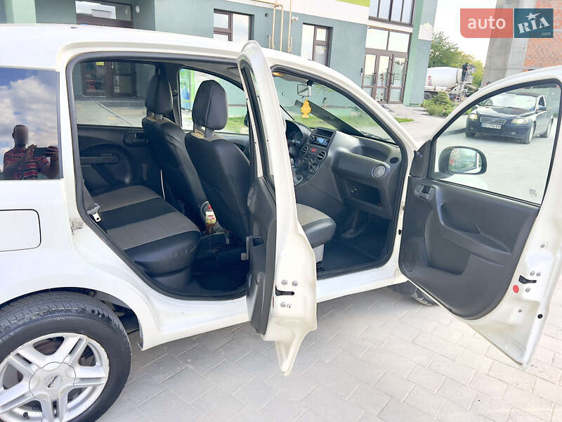 Хэтчбек Fiat Panda 2011 в Тернополе