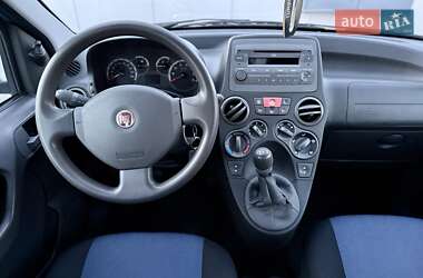 Хэтчбек Fiat Panda 2010 в 