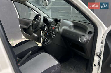 Хетчбек Fiat Panda 2011 в 