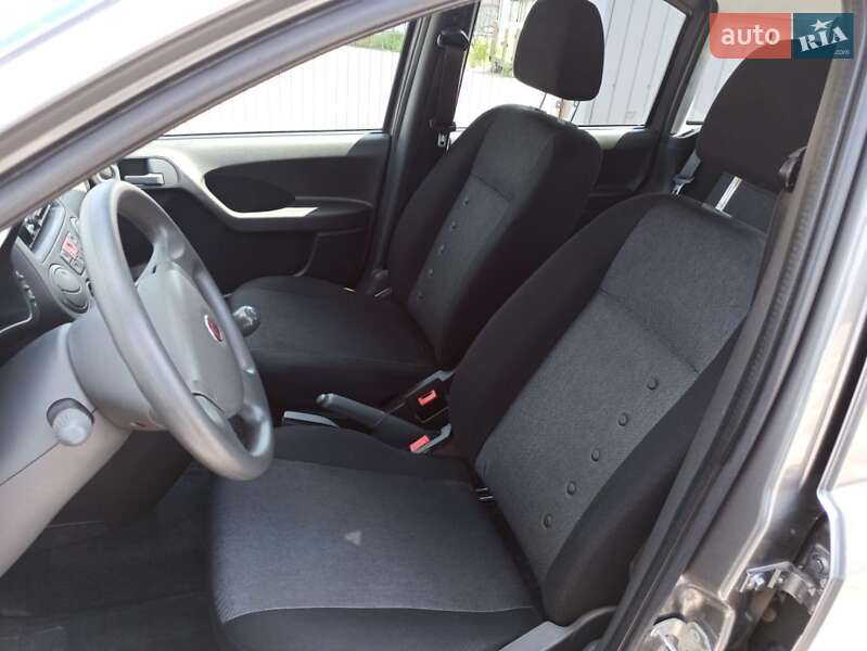Хетчбек Fiat Panda 2011 в Львові