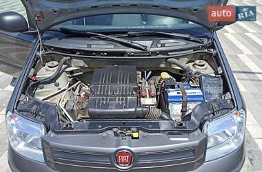 Хэтчбек Fiat Panda 2011 в 