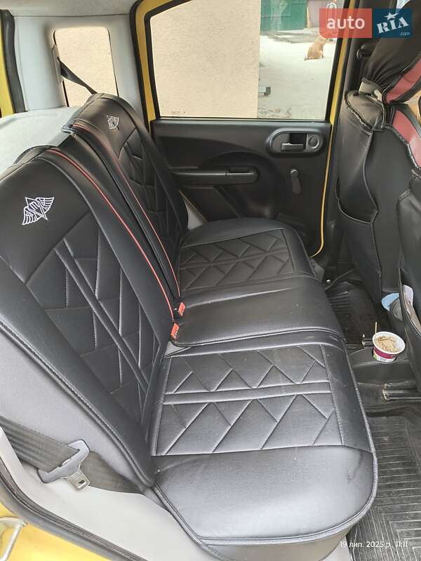 Хэтчбек Fiat Panda 2012 в Кропивницком фото 14 Хэтчбек Fiat Panda 2012 в Кропивницком