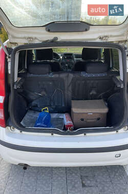 Хетчбек Fiat Panda 2011 в 