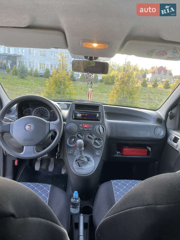 Хетчбек Fiat Panda 2011 в Мостиській