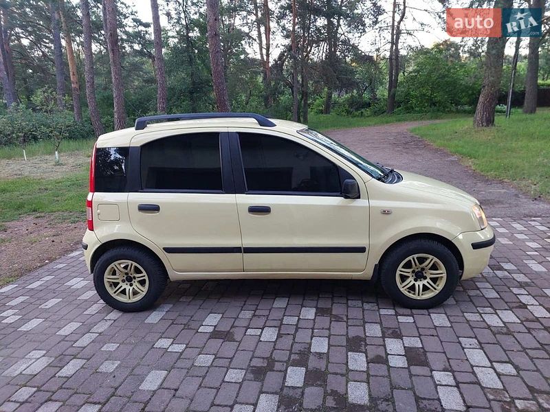 Хэтчбек Fiat Panda 2004 в Чернигове Хэтчбек Fiat Panda 2004 в Чернигове