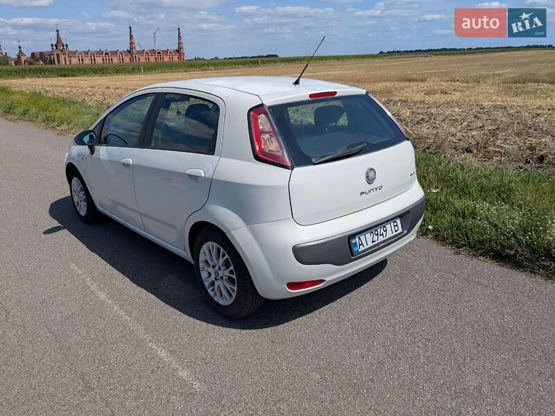 Хэтчбек Fiat Punto Evo 2011 в Боровой