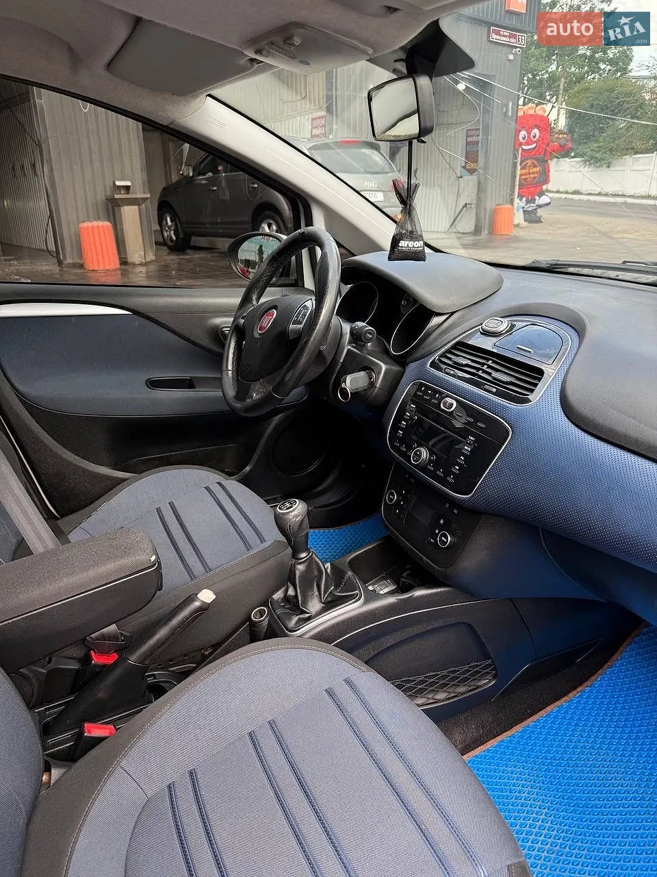 2010 Fiat Punto - мініатюра 11