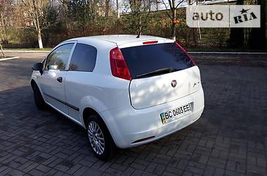 Хэтчбек Fiat Punto 2011 в Дрогобыче