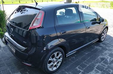 Хетчбек Fiat Punto 2011 в Стрию