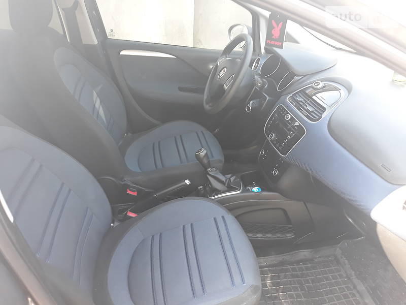 Хетчбек Fiat Punto 2010 в Виноградові