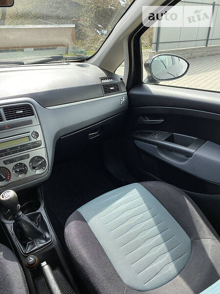 Хетчбек Fiat Punto 2008 в Івано-Франківську