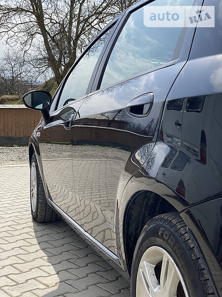 Хетчбек Fiat Punto 2008 в Івано-Франківську