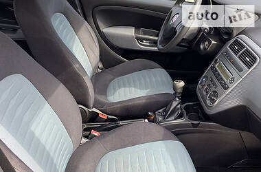 Хетчбек Fiat Punto 2008 в 