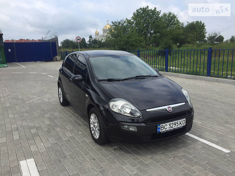 Хэтчбек Fiat Punto 2011 в Дрогобыче