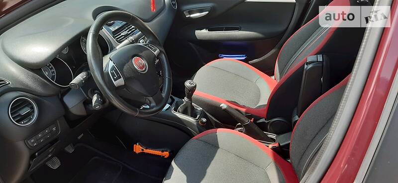 Хетчбек Fiat Punto 2012 в Шептицькому