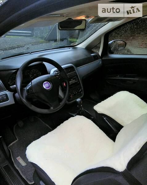 Хэтчбек Fiat Punto 2008 в Черновцах