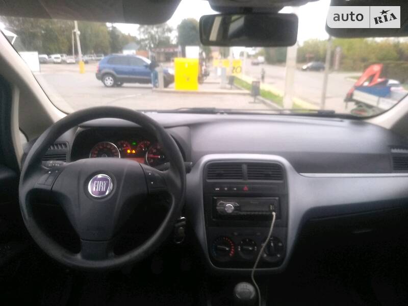 Хэтчбек Fiat Punto 2008 в Черновцах