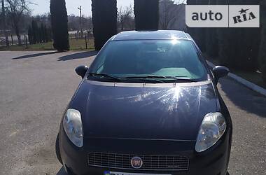 Хэтчбек Fiat Punto 2009 в Дубно