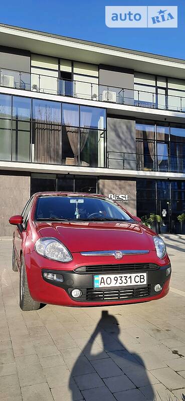 Хэтчбек Fiat Punto 2010 в Ужгороде