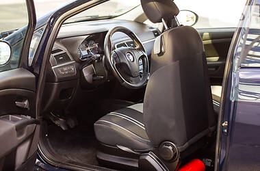 Хетчбек Fiat Punto 2008 в 