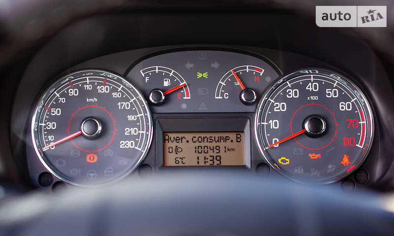 Хетчбек Fiat Punto 2008 в Києві