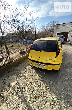 Хэтчбек Fiat Punto 2000 в Одессе