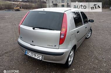 Седан Fiat Punto 2001 в Перемышлянах
