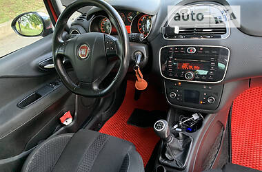 Хетчбек Fiat Punto 2011 в Рівному