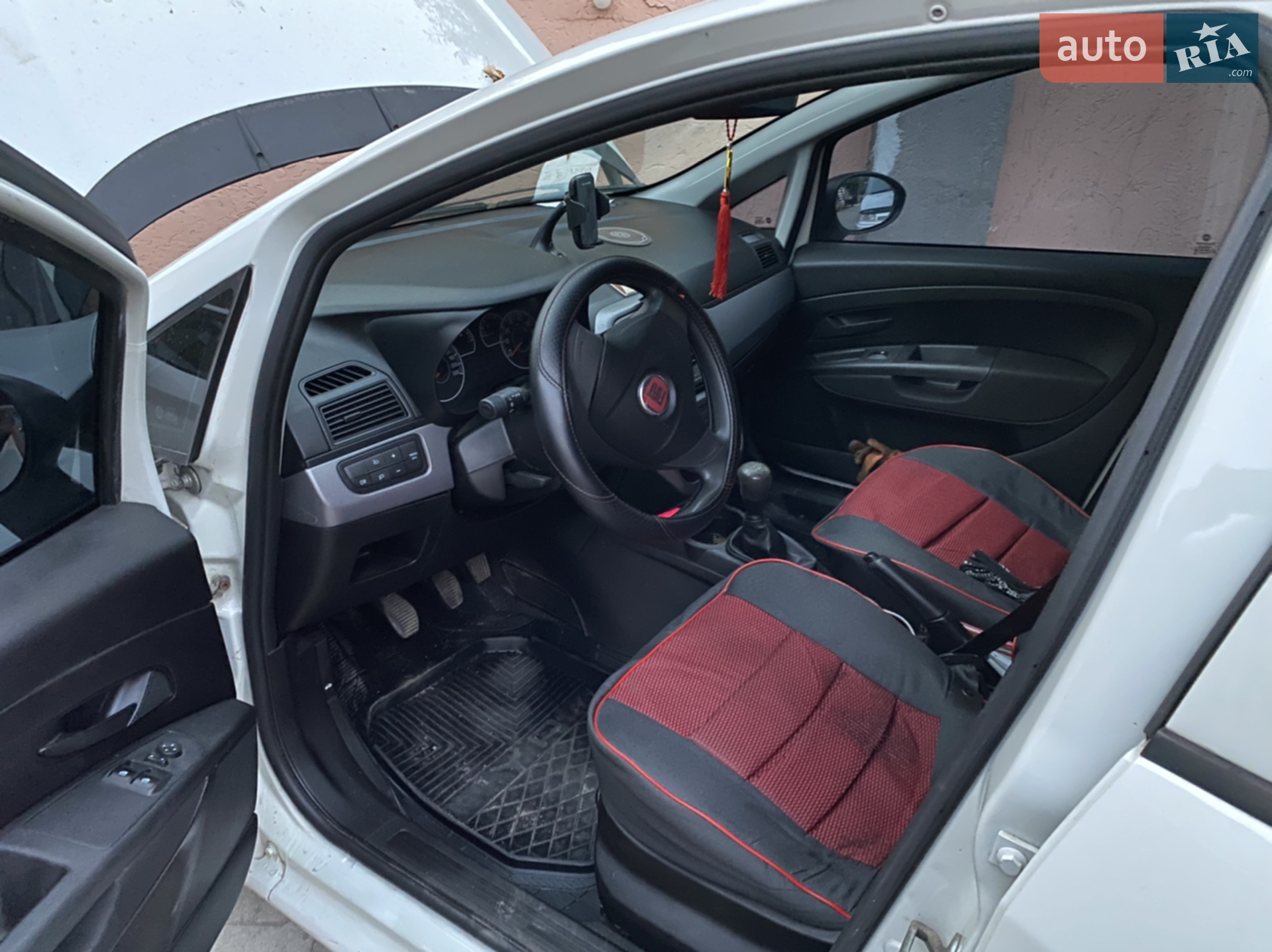 2011 Fiat Punto - мініатюра 8
