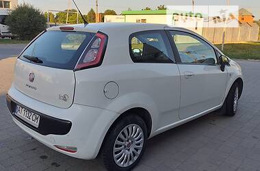 Хэтчбек Fiat Punto 2011 в Ивано-Франковске