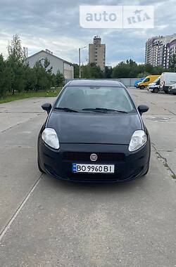 Хэтчбек Fiat Punto 2010 в Львове