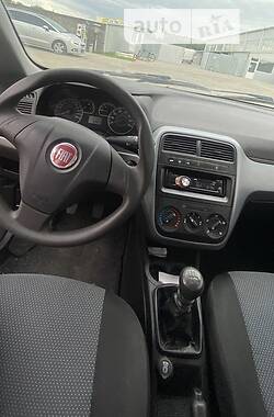 Хэтчбек Fiat Punto 2010 в Львове