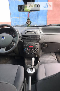 Хетчбек Fiat Punto 2004 в Калуші