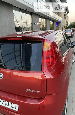 Хэтчбек Fiat Punto 2007 в 