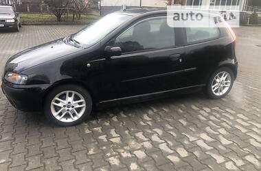 Хэтчбек Fiat Punto 2002 в Черновцах