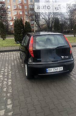 Хэтчбек Fiat Punto 2002 в Черновцах