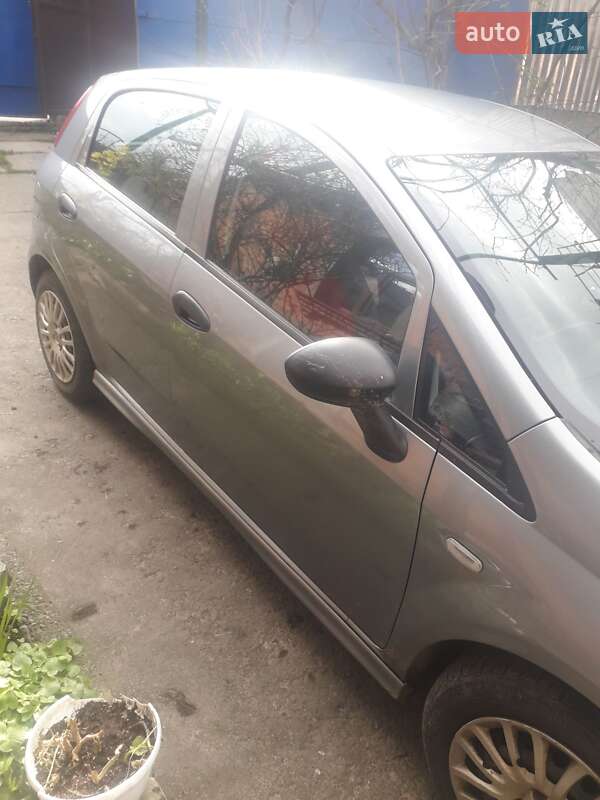Хэтчбек Fiat Punto 2011 в Жмеринке фото 3 Хэтчбек Fiat Punto 2011 в Жмеринке
