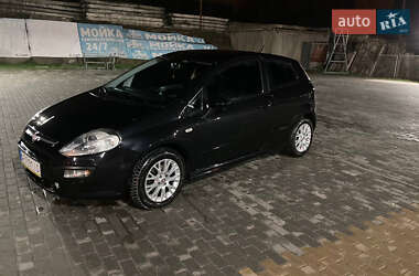 Хэтчбек Fiat Punto 2011 в Запорожье