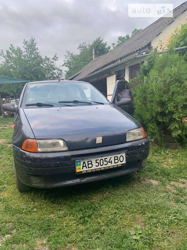 Хэтчбек Fiat Punto 2000 в Немирове