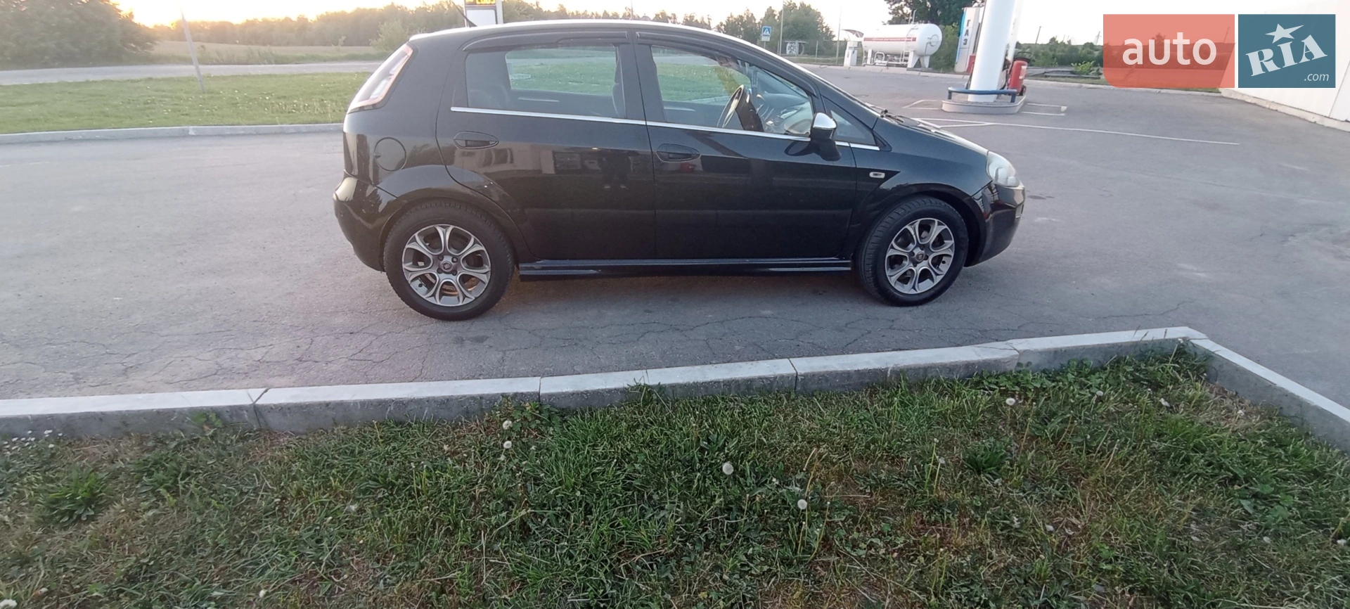 2011 Fiat Punto - мініатюра 4