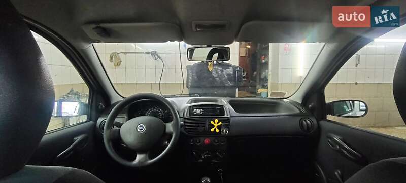 Хэтчбек Fiat Punto 2007 в Киеве