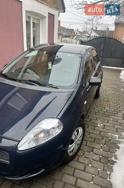 Хэтчбек Fiat Punto 2010 в Луцке