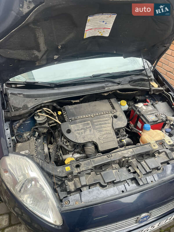 Хэтчбек Fiat Punto 2010 в Луцке
