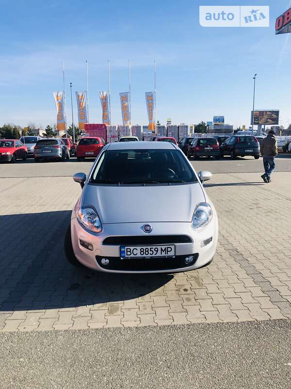 Хэтчбек Fiat Punto 2015 в Львове