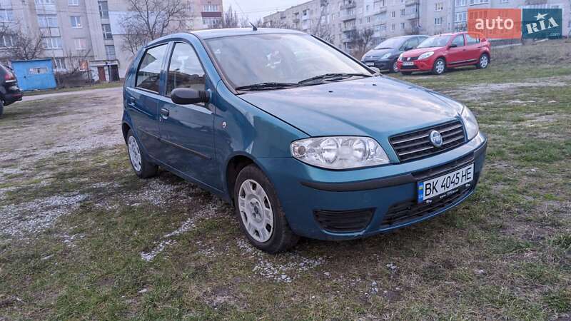 Хэтчбек Fiat Punto 2006 в Здолбунове