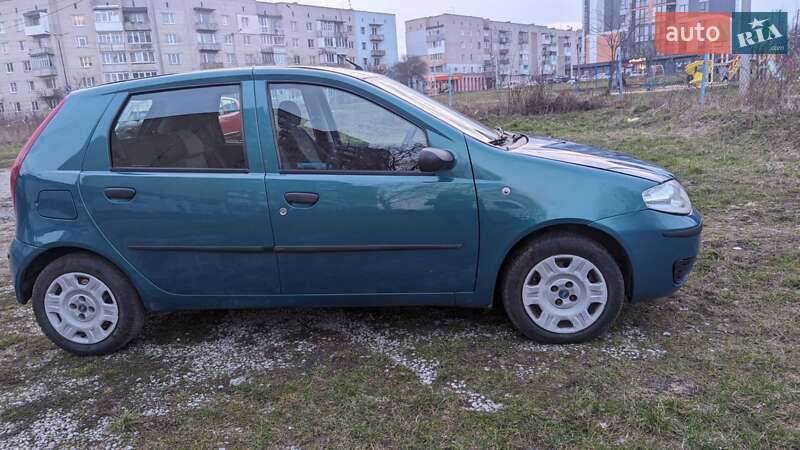 Хэтчбек Fiat Punto 2006 в Здолбунове
