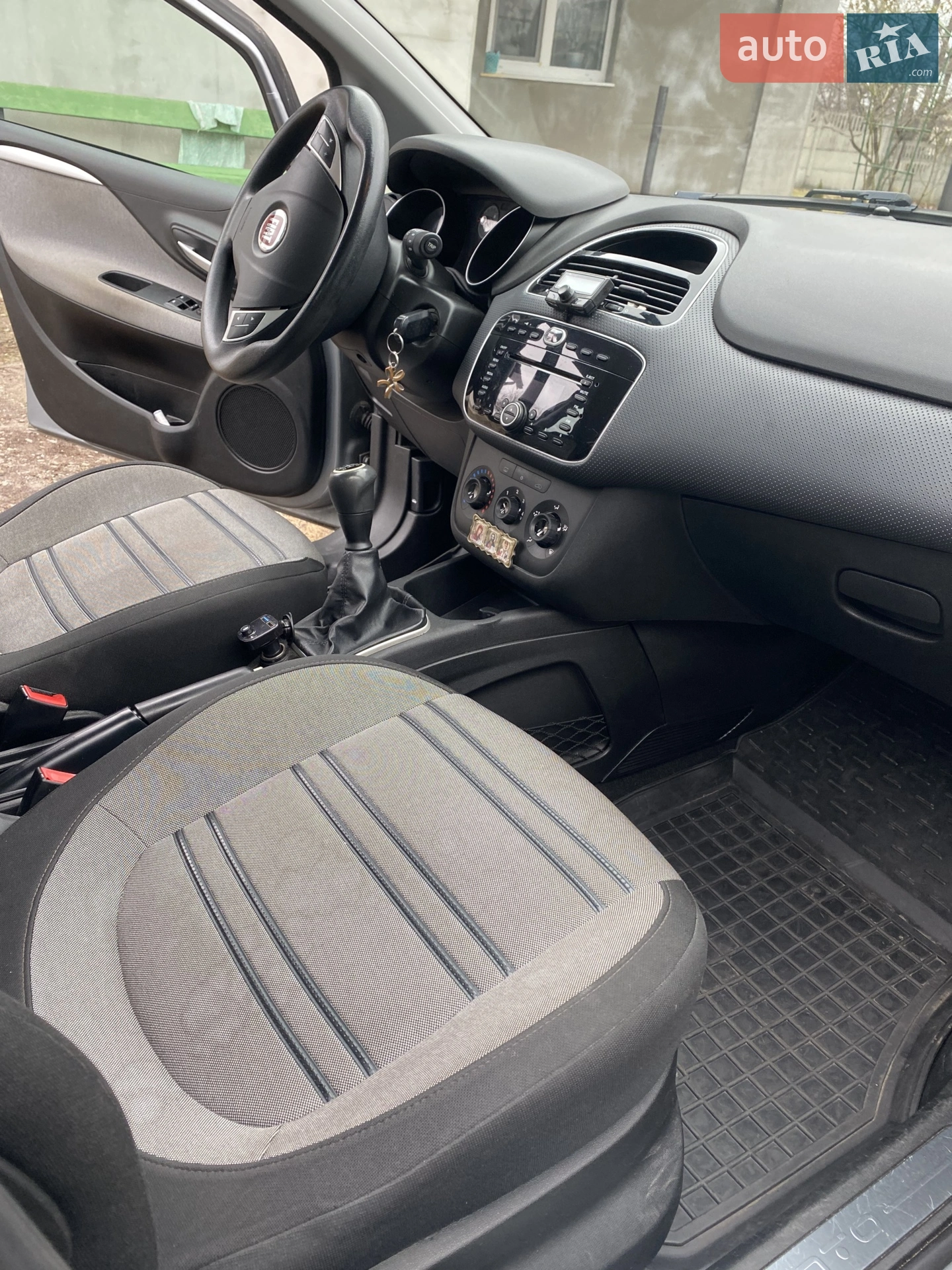 2011 Fiat Punto - мініатюра 6