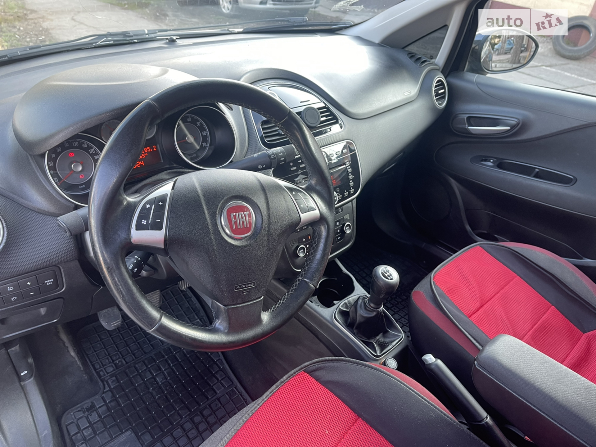 2012 Fiat Punto - мініатюра 28