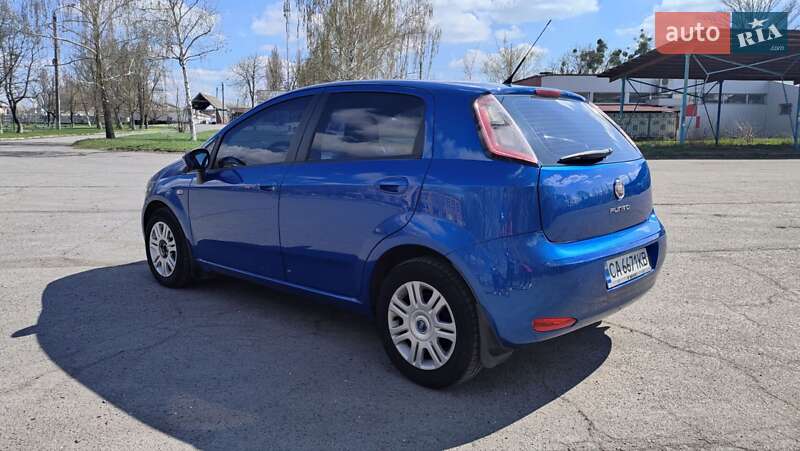 Хэтчбек Fiat Punto 2013 в Тальном